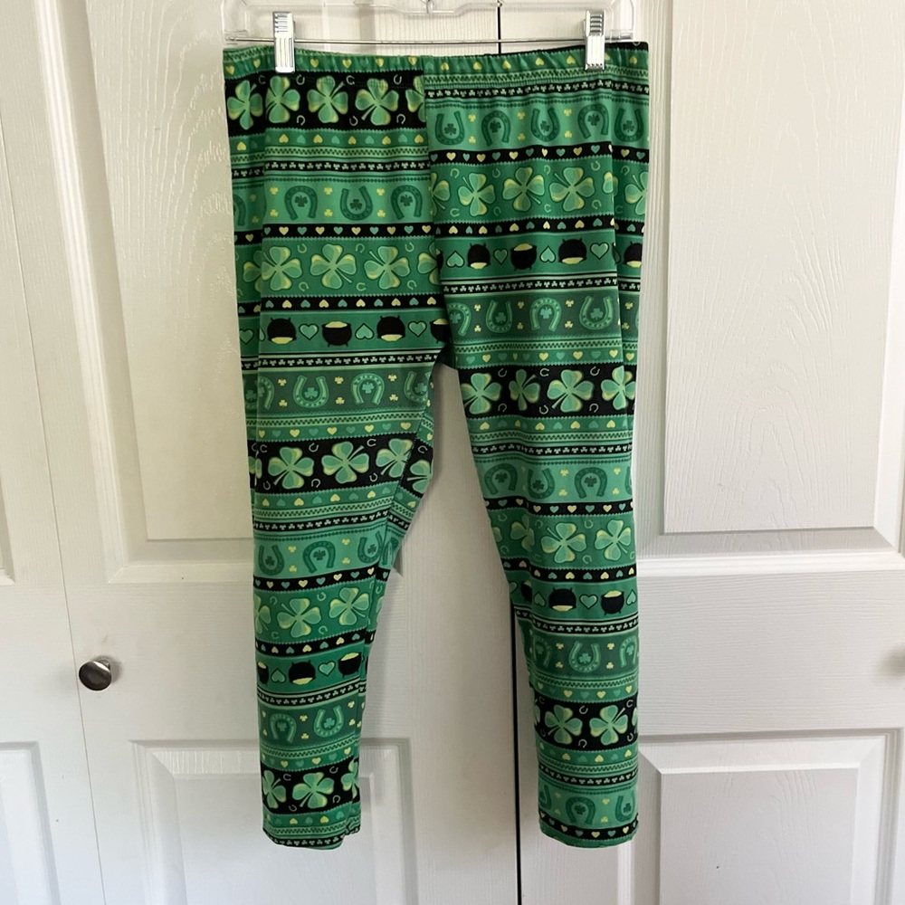 5 for $25! No Boundaries St. Patrick’s Day Leggings